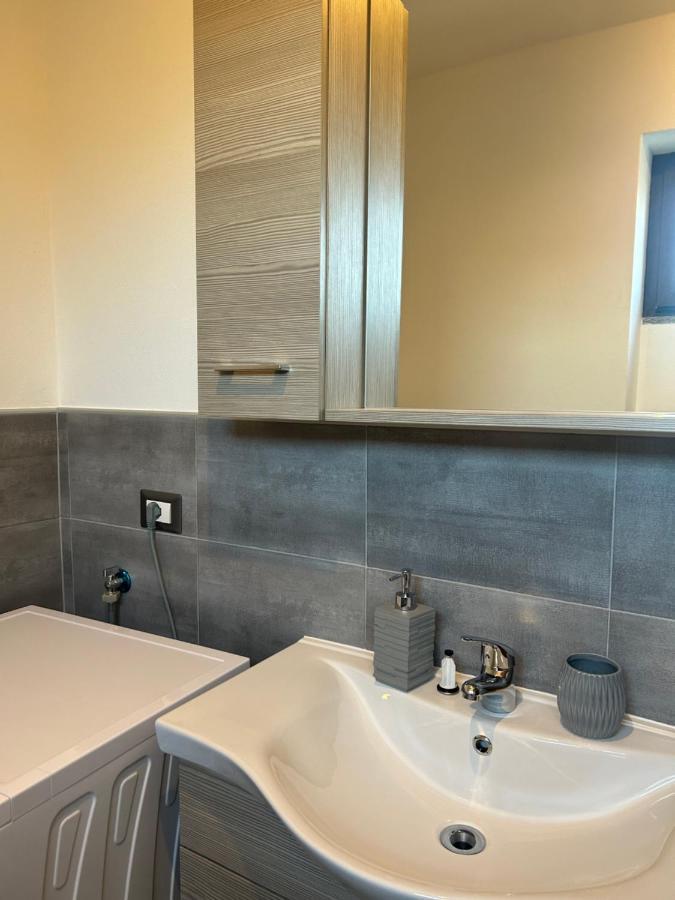 Casa Malva Appartamento Marisa Ed Appartamento Bouganville Cossogno Ngoại thất bức ảnh
